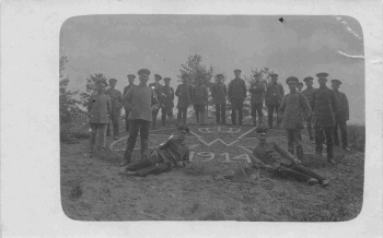WWI. German soldiers military memorial German Shepherd * 1914