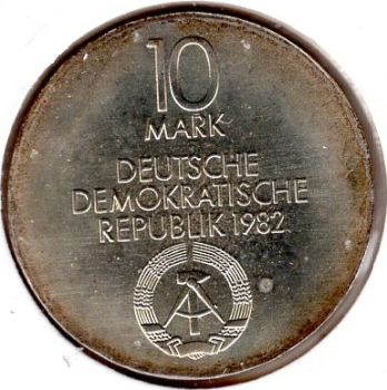 10 East German Marks 1982 New Gewandhaus Leipzig