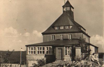 09544 Neuhausen Erzgebirge Unterkunftshaus auf dem Schwartenberg, o ca. 1950