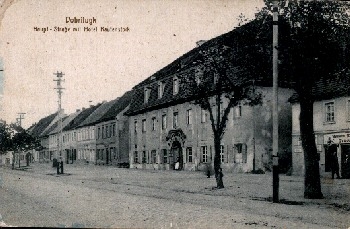 03253 Dobrilugk Haupt-Strasse mit Hotel Rautenstock *ca. 1920
