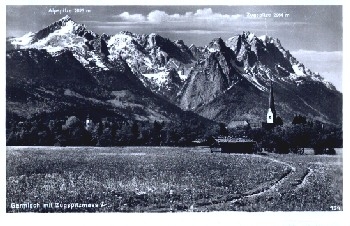 82437 Garmisch mit Zugspitzmassiv o 18.8.193782467 Garmisch mit Zugspitzmassiv o 18.8.1937
