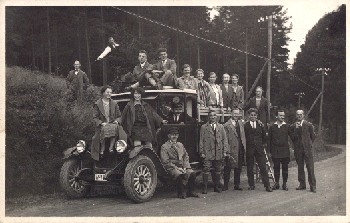 Truck group photo * around 1950