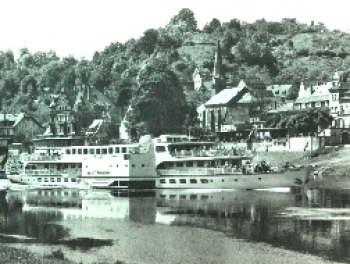 Elbe steamer "Ernst Thälmann" in Wehlen on March 20, 1970