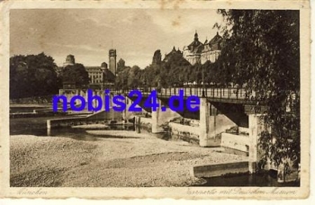 Munich Isarpartie o 1933