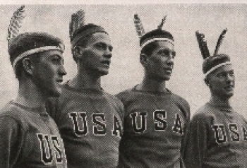 Olympische Spiele 1936, Amerikaner im Indianerschmuck
