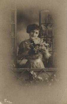 Junges Mädchen Echtfoto 1914