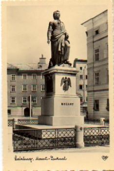 Salzburg, Mozart-Denkmal, Komponist, * ca. 1950
