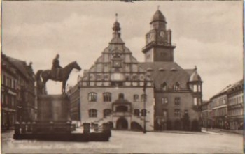Plauen Rathaus und Konig-Albert-Denkmal gebr. 24.7.1927