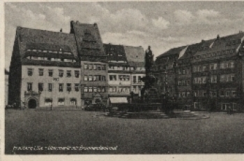 Freiberg i.Sa. Obermarkt with fountain monument car * approx. 1950