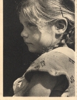 Real photo girl * approx. 1950