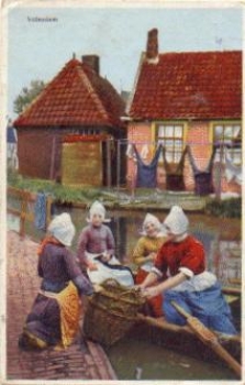 Volendamm traditional costumes children in boat o 1930