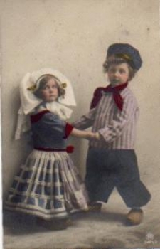 Pair of children series card No. 2490/2 o July 14, 1910