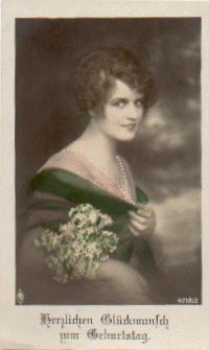Mrs. Birthday series card no. 4718/2 o 19.4.1919