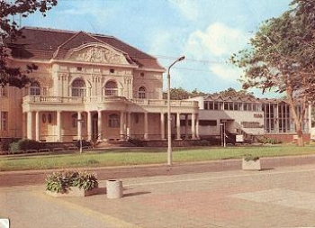 18225 Kühlungsborn, FDGB-Meerwasserschwimmhalle  o ca. 1975