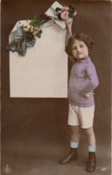 Girl with Parcel Series No. 627 o 1913