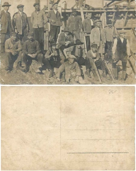 Builders Masons Carpenters Group photo * ca. 1920