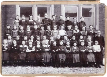 Chemnitz girls school class photo cabinet photo 18.5 x 13 cm around 1910