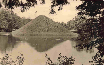 Cottbus Branitzer Parkt Pyramide o 1959