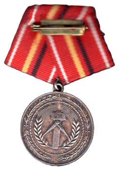 DDR Verdienstmedaille der Kampfgruppen in Silber