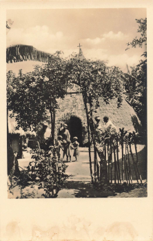 Moschi Haus des Gemeindeältesten Ostafrika * um 1930