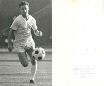 Dieter Erler soccer player SC Wismut Karl-Marx-Stadt real photo 18 x 11 cm around 1970
