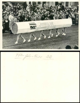 Dresden 750th anniversary parade Cigarette advertising "Jubilar" * real photo 1956