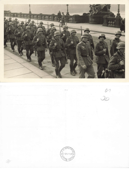 Dresden Carola Bridge with Wehrmacht soldiers around 1940