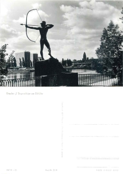Dresden Neustadt Bogenschütze *1975 Hanich2238