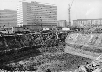 Dresden Prager Strasse Baustelle Rundkino und Hochhaus Grossfoto um 1970