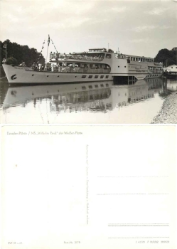 Elbe steamer MS "Wilhelm Pieck" in front of Dresden Pillnitz *1970 Hanich2175
