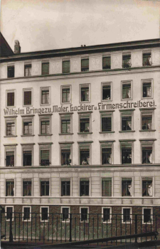 Leipzig Berliner Strasse Wilhelm Bringzu Maler Lackirer und Firmenschreiberei Echtfotokarte um 1910