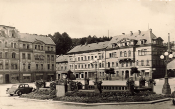01855 Sebnitz in Saxony, August Bebel Square * around 1950