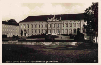 Tiergarten Berlin Schloss Bellevue Das Gaestehaus des Reiches * um 1940