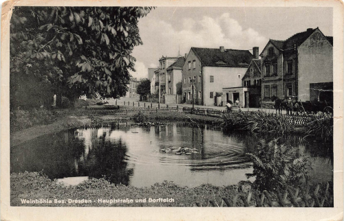 01689 Weinboehla Hauptstrasse und Dorfteich o 4.10.1953