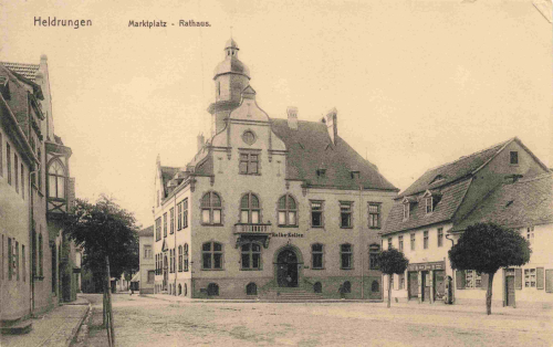 06577 Heldrungen Marktplatz und Rathaus  gebraucht 1917