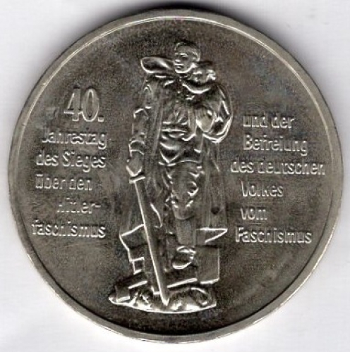 10 Mark DDR 1985 Sieg über Faschismus
