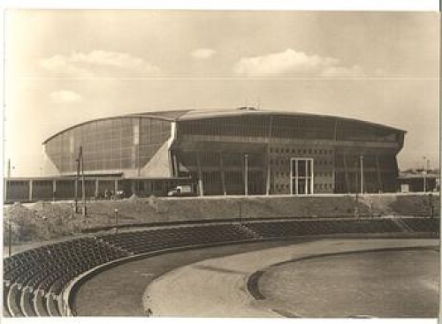 19000 Schwerin Stadion mit Sport- und Kongresshalle, * ca. 1964