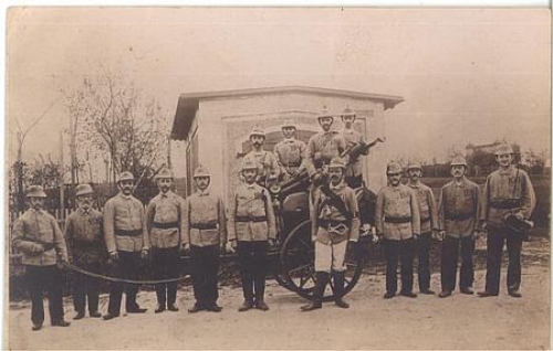 Feuerwehr mit Spritzenwagen, Echtfoto *ca. 1910