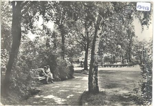 01594 Groeba Riesa Friedrich-Engels-Platz *ca. 1975