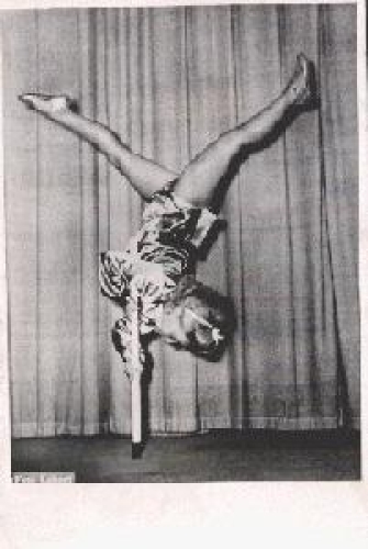 Balancing act Mariandl Circus br. 3/10/1957