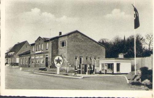 25770 Hemmingstedt Centralhalle with Caltex gas station o 27.8.1958
