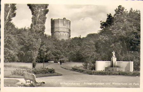 26384 Wilhelmshaven Friesenbrunnen and water tower in the park, * approx. 1950