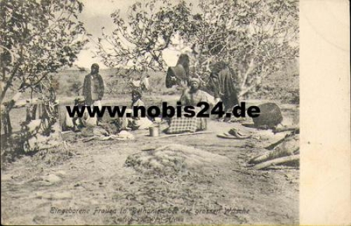 Native women in Bethanien doing the big laundry * approx. 1905