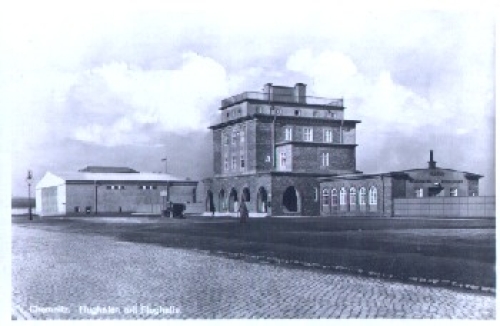 Chemnitz airport with flight hall * around 1930