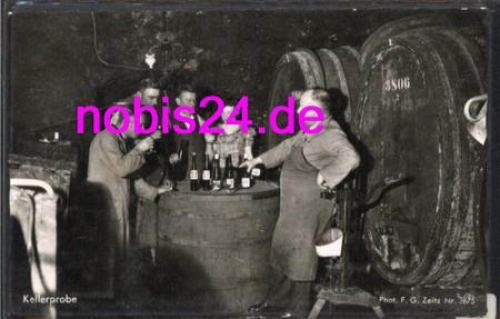 Cellar master at the wine tasting * around 1930