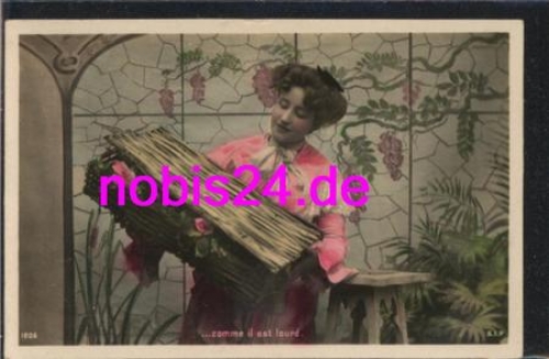 Woman with a large flower box * around 1910