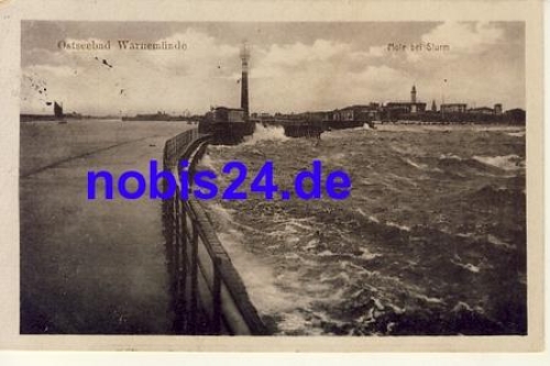 Warnemuende An der Mole o 1925