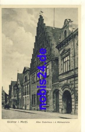 18273 Guestrow Altes Giebelhaus o 1927