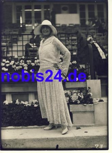 Ladies fashion large photo ca.A5 around 1930