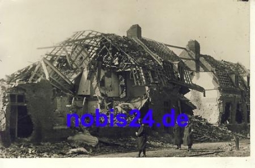 destroyed place in France * ca.1915